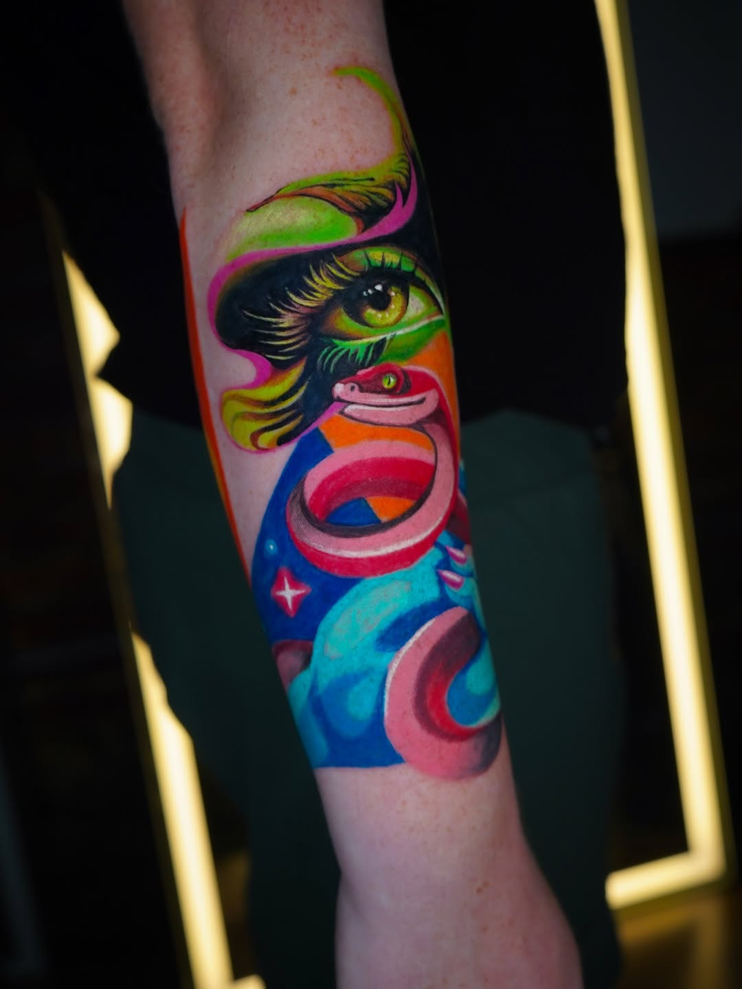 Chromatic Mask Fusion Sleeve