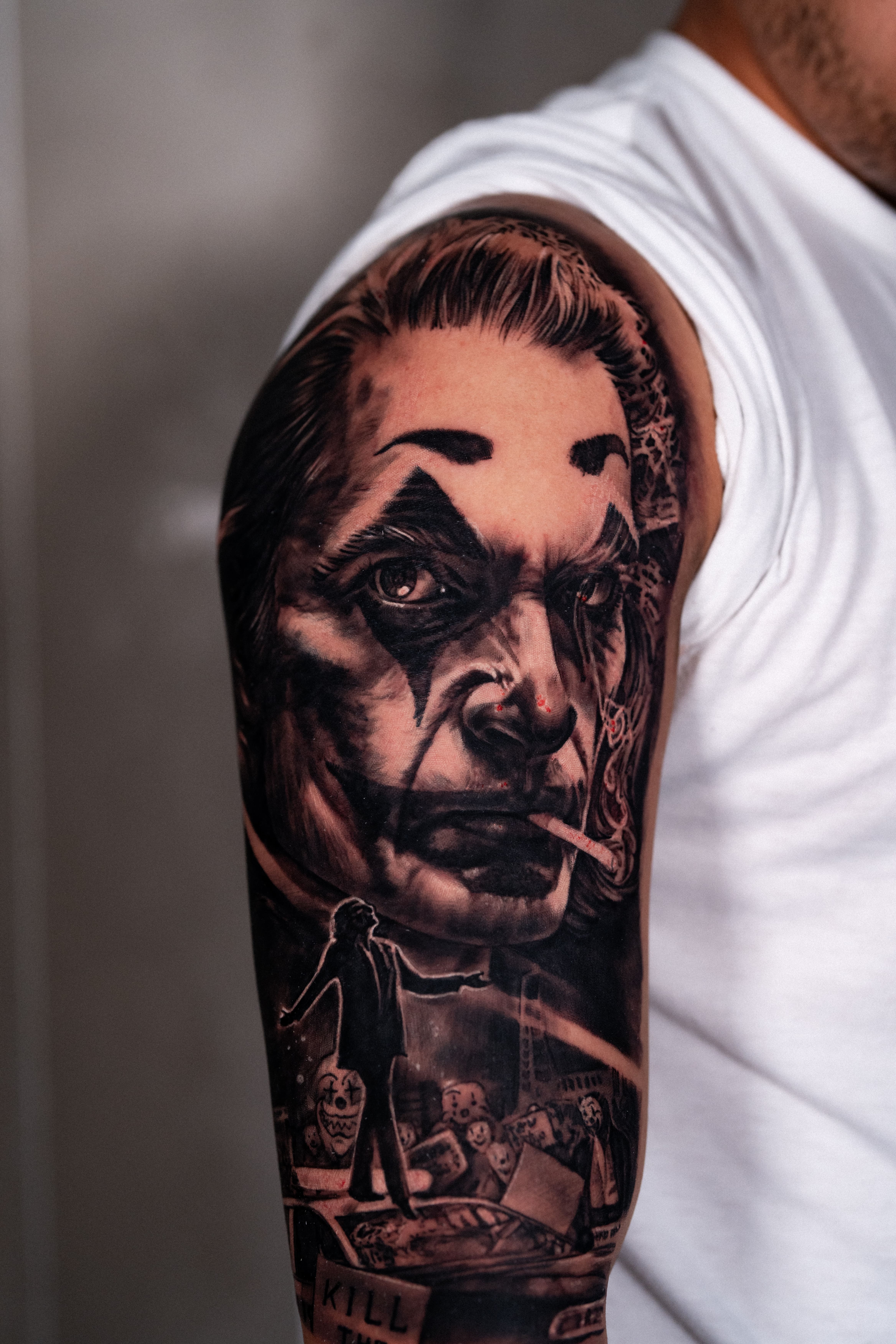 Dark Portrait Sleeve – Black & Grey