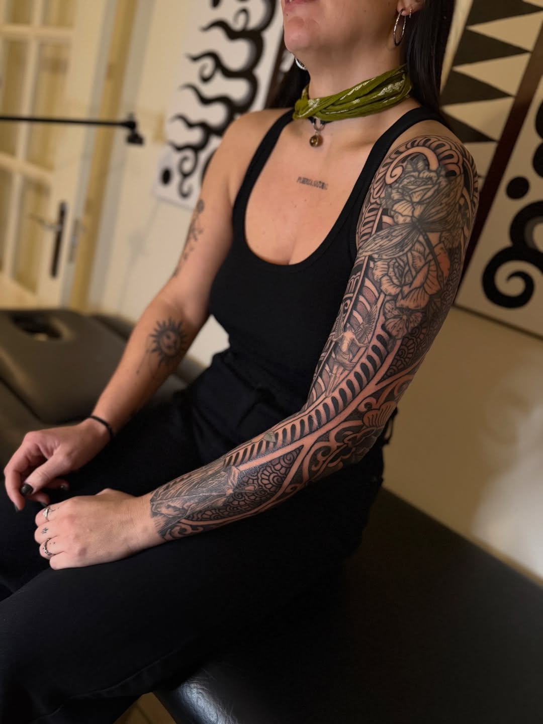 Ornamental Flow Sleeve