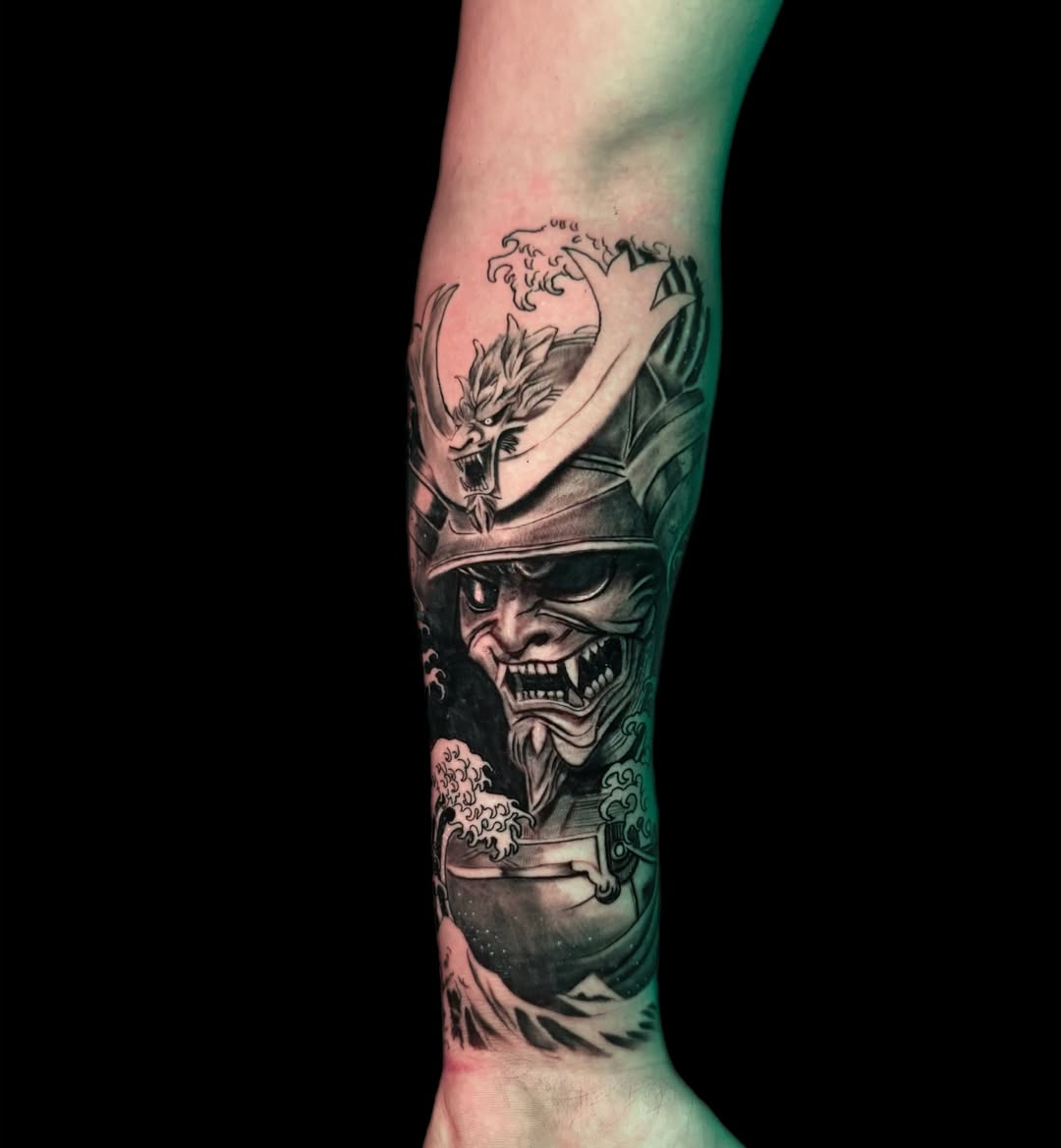 Samurai Demon Mask with Dragon Crest