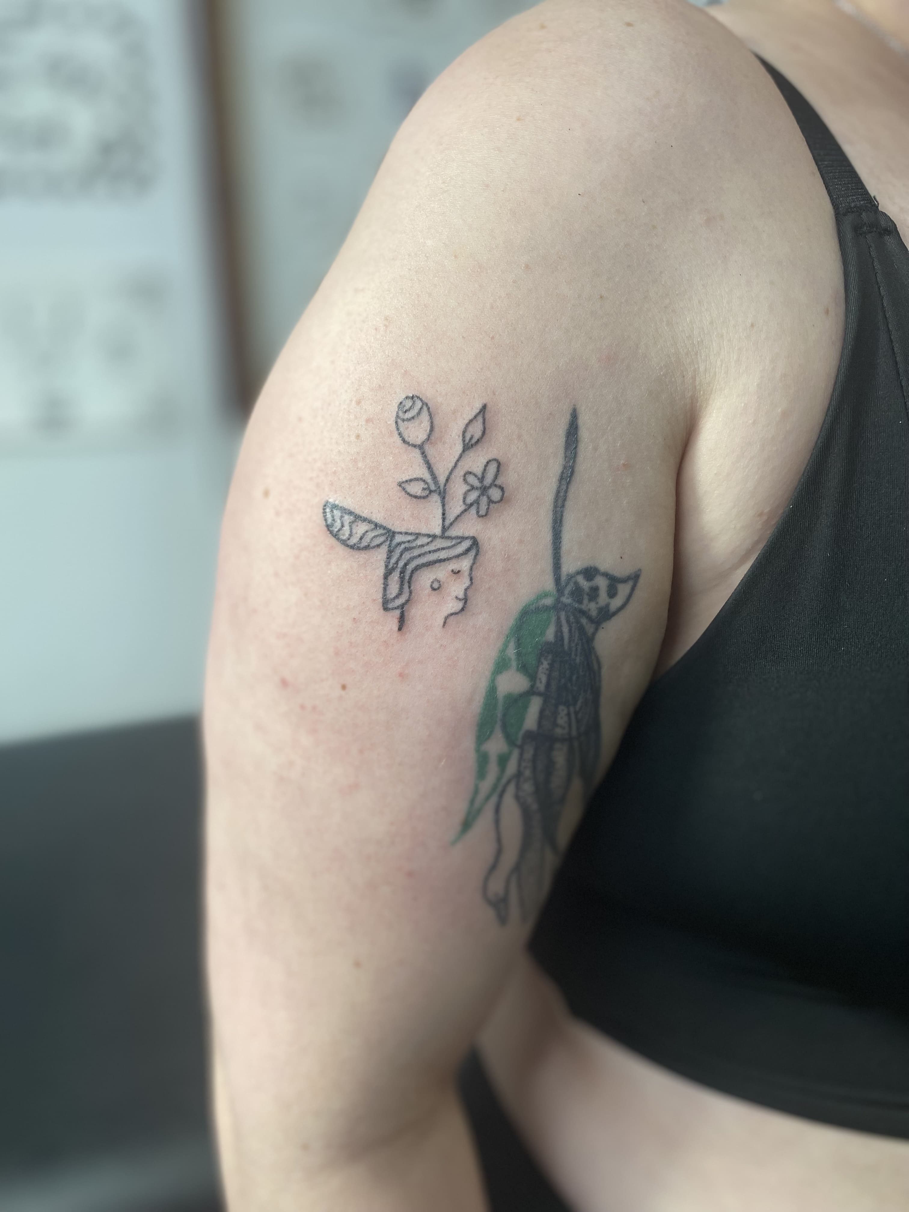 Petit personnage floral