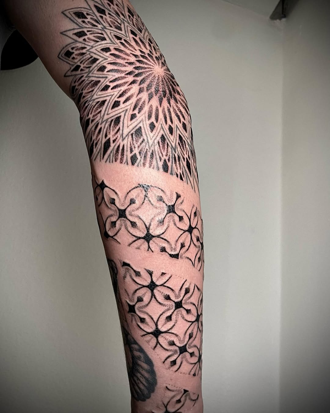 Mandala Flow Sleeve
