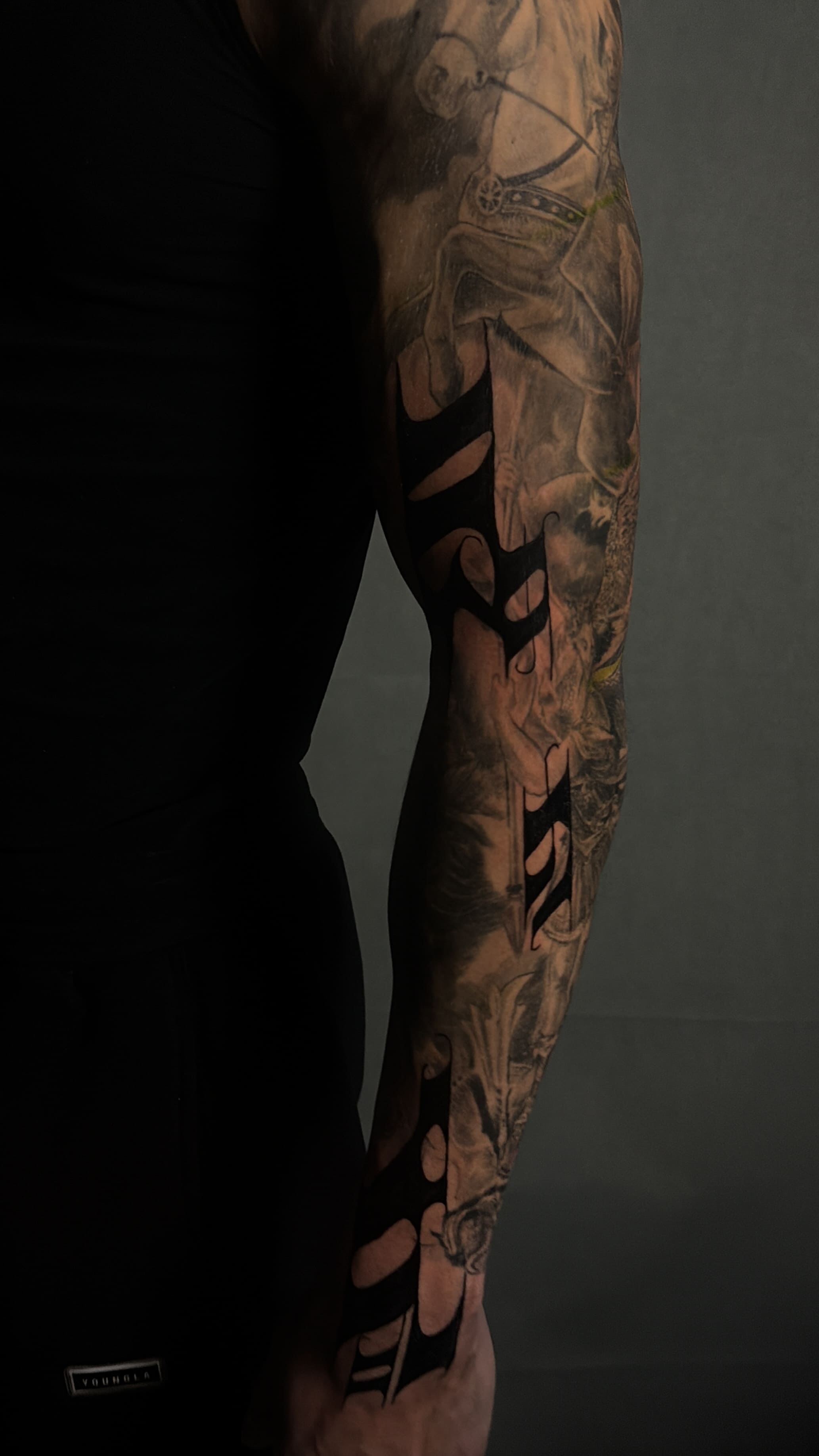 Abstract Blackwork Insert