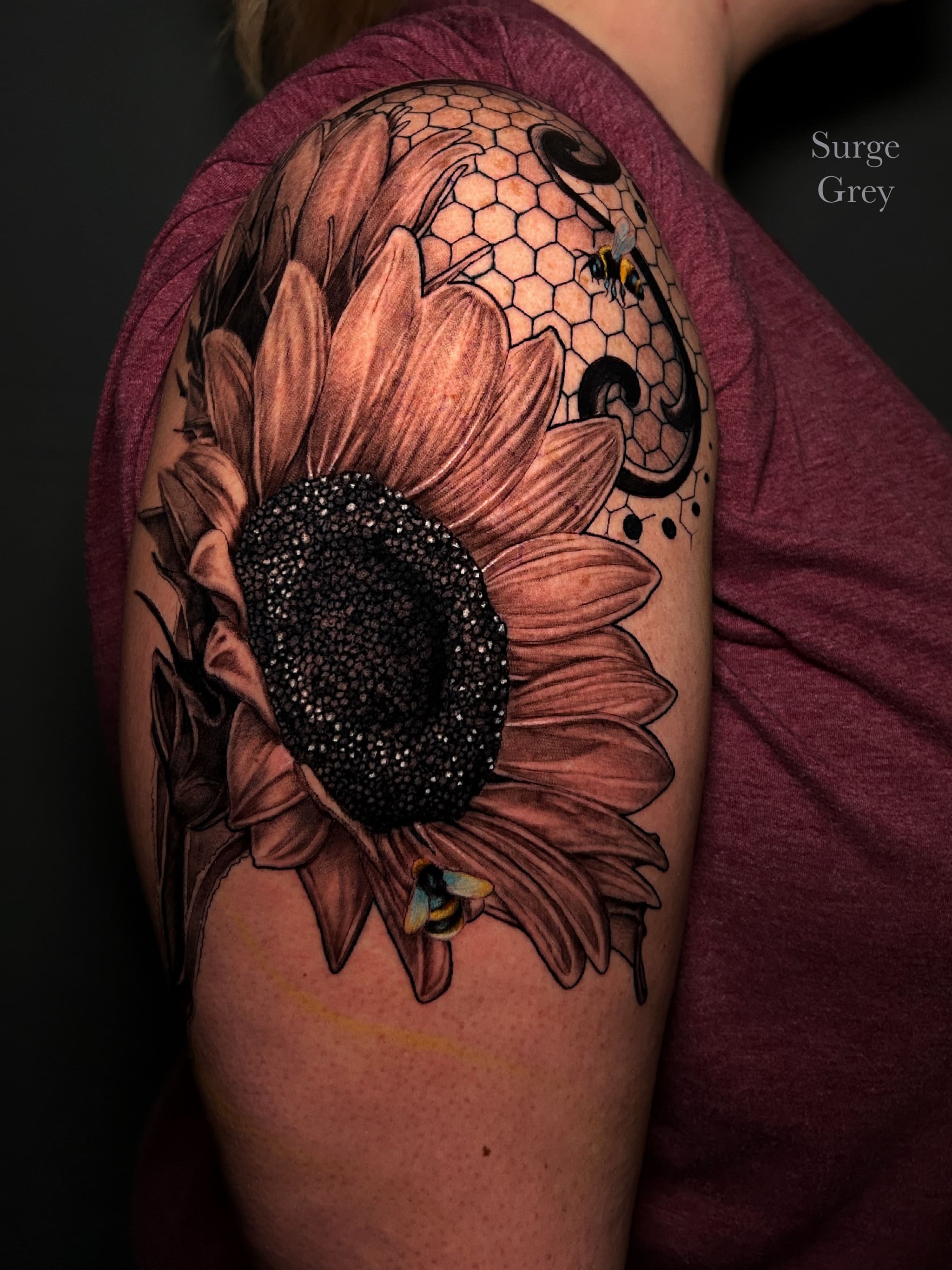 Sunflower & Honeycomb Composition