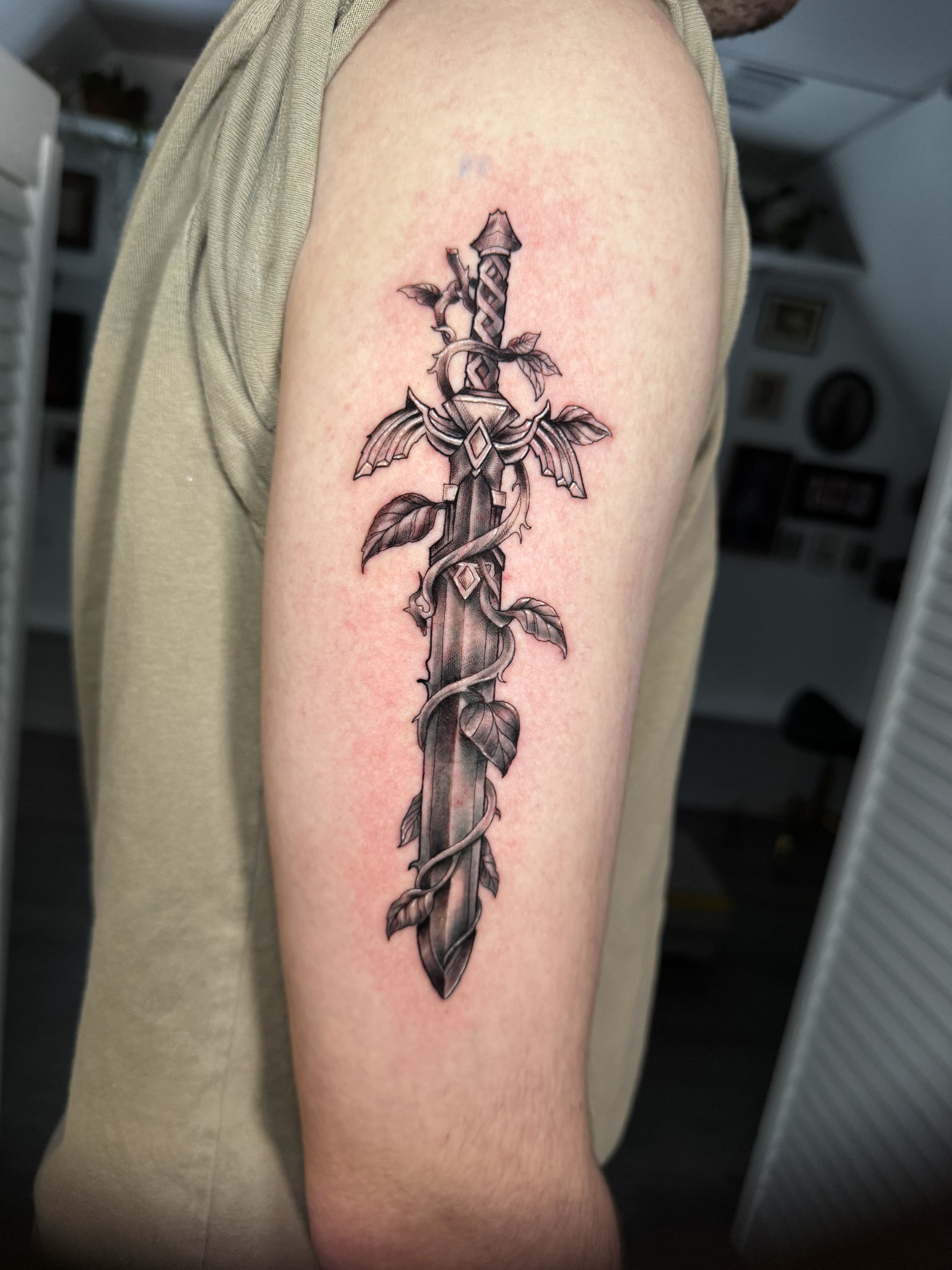 Sword with Thorned Vines