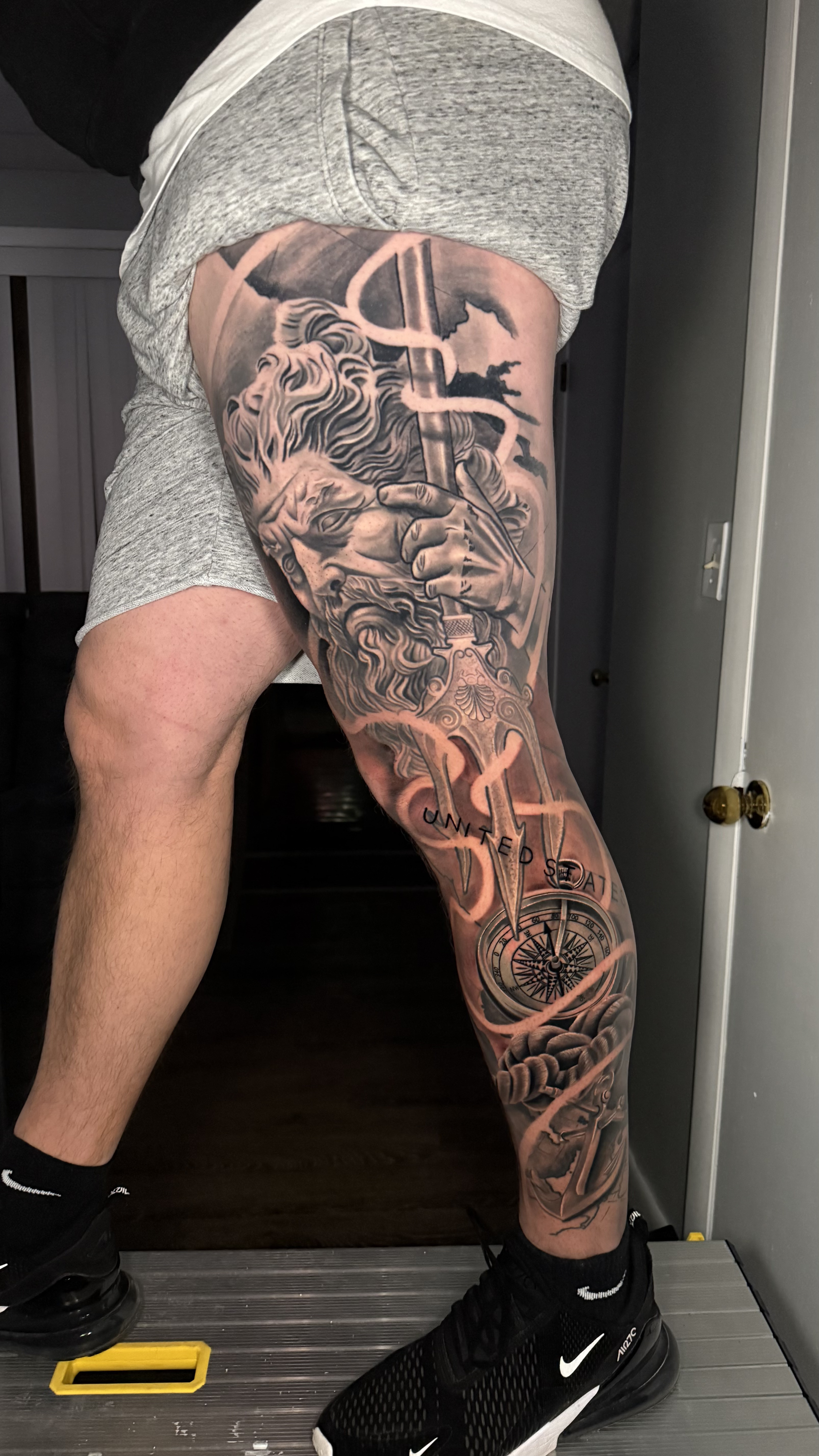 Poseidon Leg Sleeve